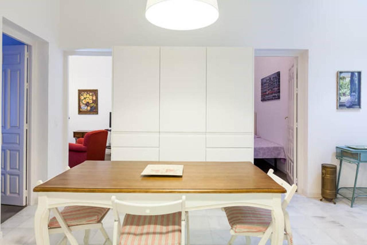 Apartamentos Rg Arenal Севілья Номер фото