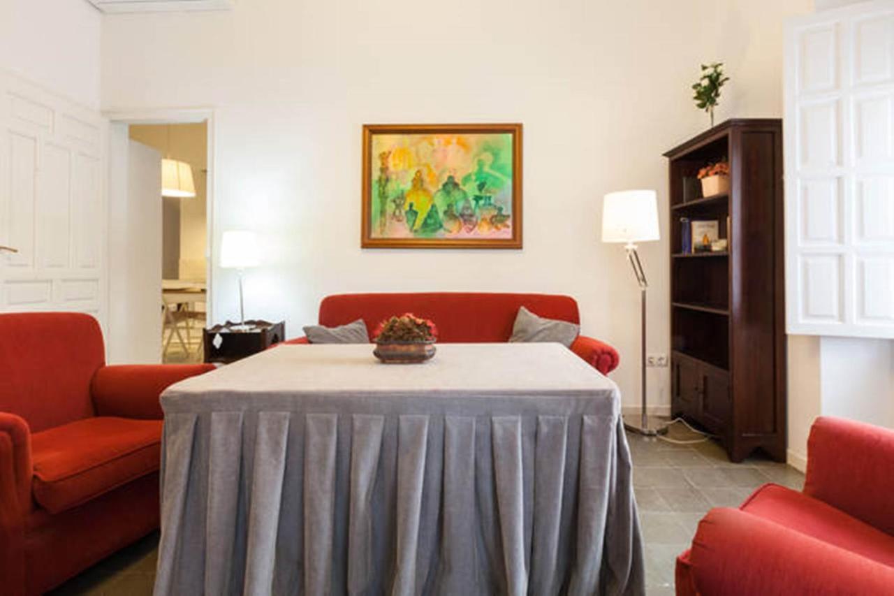 Apartamentos Rg Arenal Севілья Номер фото