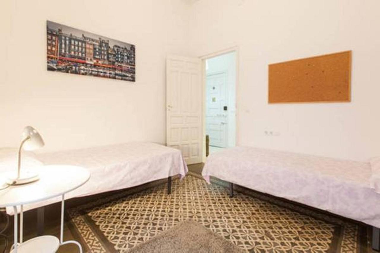 Apartamentos Rg Arenal Севілья Номер фото